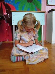 práptaszya kaljána gunárnavaszja - olyan sok jó tulajdonsága van, mint egy óceán (pl behatóan tanulmányozza a szentirásokat)