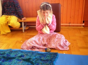 Advaita Ácsárya imádkozik Advaita Ácsárya imádkozik